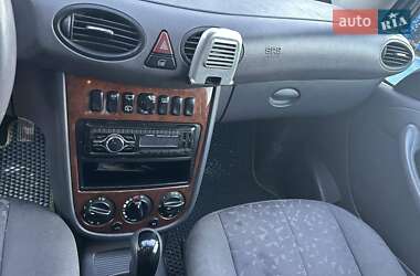 Хэтчбек Mercedes-Benz A-Class 2001 в 
