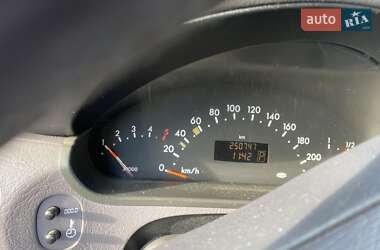 Хэтчбек Mercedes-Benz A-Class 2001 в 