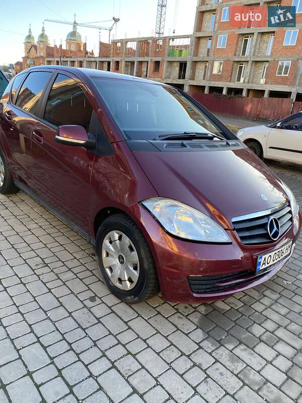 Хэтчбек Mercedes-Benz A-Class 2010 в Ужгороде фото 3 Хэтчбек Mercedes-Benz A-Class 2010 в Ужгороде