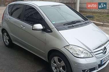 Хетчбек Mercedes-Benz A-Class 2010 в Житомирі