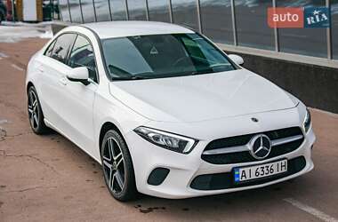 Седан Mercedes-Benz A-Class 2019 в Києві