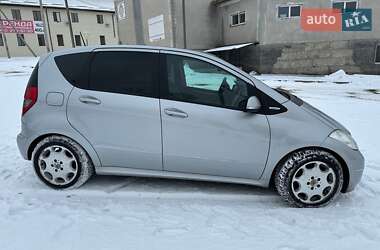 Хэтчбек Mercedes-Benz A-Class 2010 в 