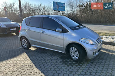Хэтчбек Mercedes-Benz A-Class 2005 в 