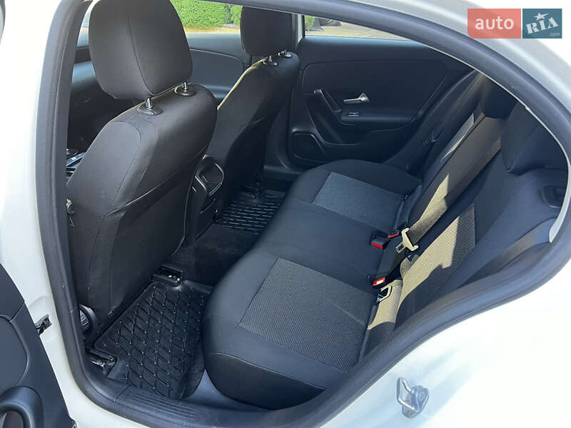 Хэтчбек Mercedes-Benz A-Class 2019 в Броварах