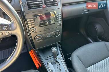 Хэтчбек Mercedes-Benz A-Class 2004 в 