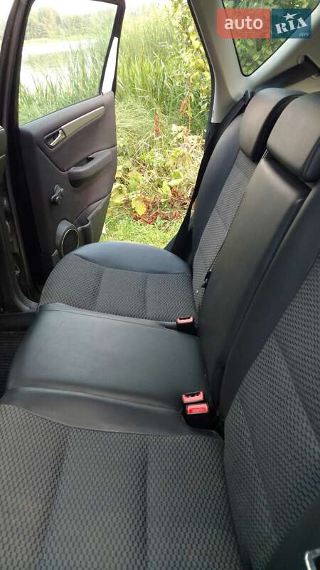 Хэтчбек Mercedes-Benz A-Class 2010 в Житомире