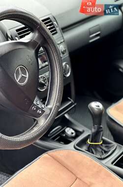Хэтчбек Mercedes-Benz A-Class 2005 в 