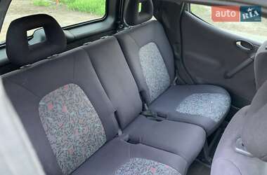 Хэтчбек Mercedes-Benz A-Class 2000 в 