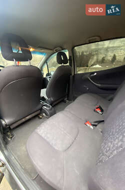 Хэтчбек Mercedes-Benz A-Class 2002 в 
