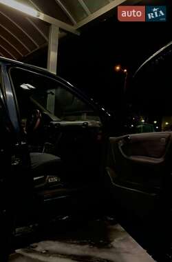 Хэтчбек Mercedes-Benz A-Class 2001 в 