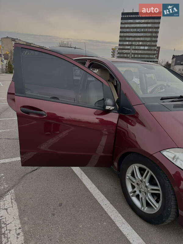 Хэтчбек Mercedes-Benz A-Class 2004 в Ивано-Франковске