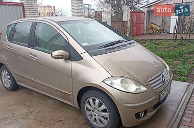 Хэтчбек Mercedes-Benz A-Class 2004 в 