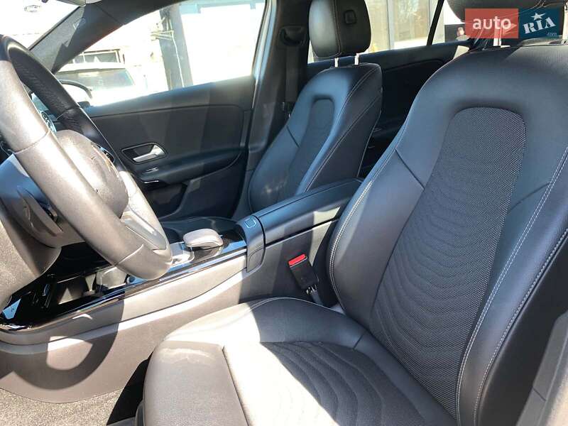 Седан Mercedes-Benz A-Class 2019 в Виннице