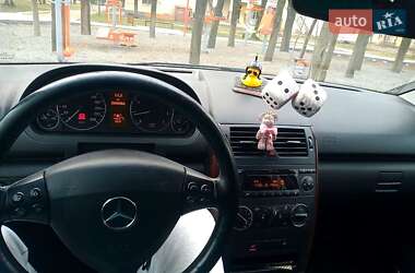 Хэтчбек Mercedes-Benz A-Class 2006 в 