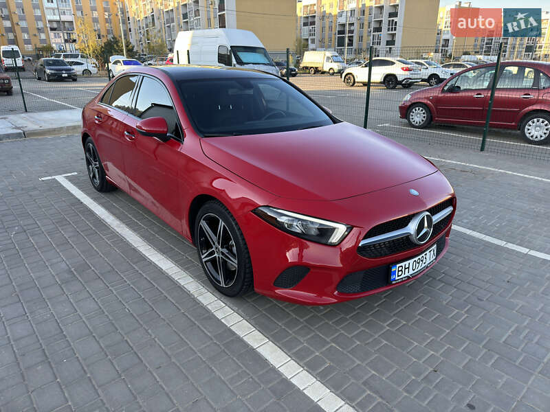 Седан Mercedes-Benz A-Class 2019 в 
