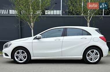 Хэтчбек Mercedes-Benz A-Class 2013 в 
