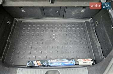 Хэтчбек Mercedes-Benz A-Class 2013 в 