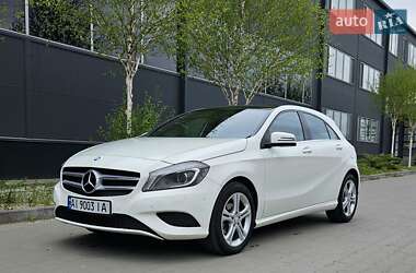 Хэтчбек Mercedes-Benz A-Class 2013 в 