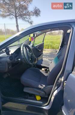 Хетчбек Mercedes-Benz A-Class 2001 в 