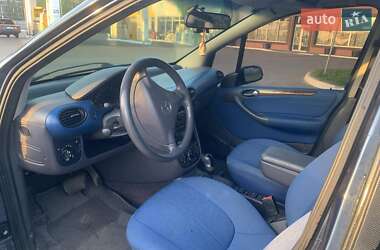 Хэтчбек Mercedes-Benz A-Class 2002 в 