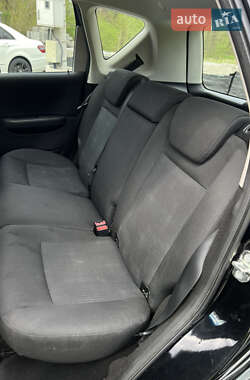 Хетчбек Mercedes-Benz A-Class 2011 в 
