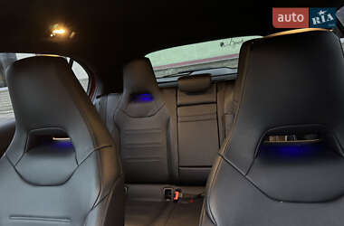 Хэтчбек Mercedes-Benz A-Class 2019 в 
