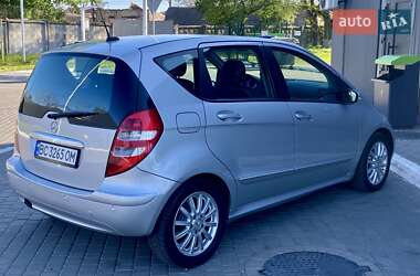 Хэтчбек Mercedes-Benz A-Class 2005 в 
