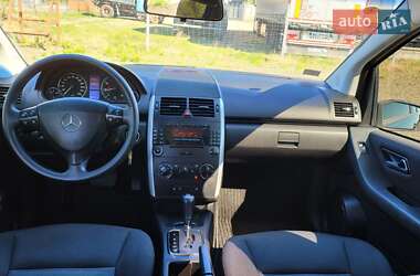 Хетчбек Mercedes-Benz A-Class 2005 в 