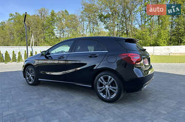 Хэтчбек Mercedes-Benz A-Class 2016 в 