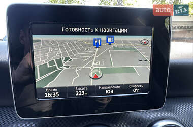 Хэтчбек Mercedes-Benz A-Class 2016 в 