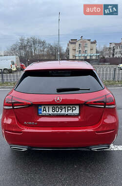Хэтчбек Mercedes-Benz A-Class 2019 в 