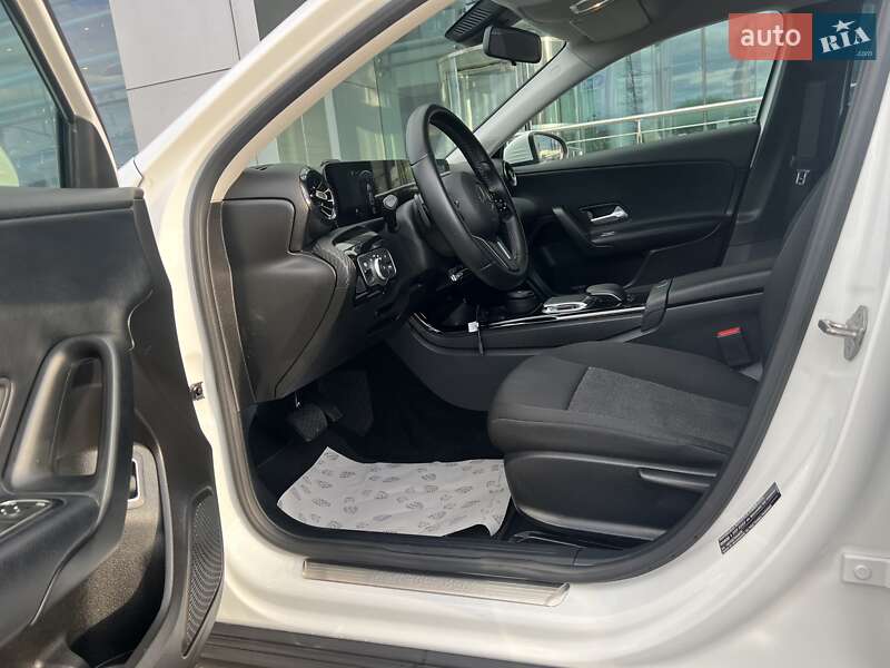 Седан Mercedes-Benz A-Class 2019 в Киеве