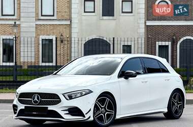 Хетчбек Mercedes-Benz A-Class 2018 в 