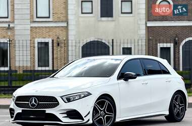 Хетчбек Mercedes-Benz A-Class 2018 в 