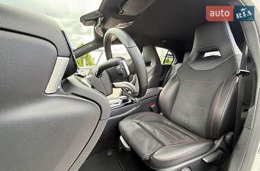 Хетчбек Mercedes-Benz A-Class 2018 в 