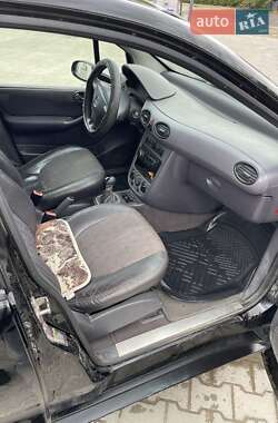 Хэтчбек Mercedes-Benz A-Class 2002 в 