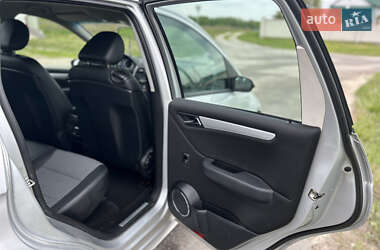 Хэтчбек Mercedes-Benz A-Class 2005 в 