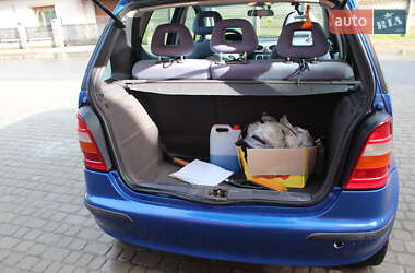 Хэтчбек Mercedes-Benz A-Class 2000 в 