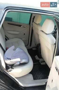 Хэтчбек Mercedes-Benz A-Class 2006 в 