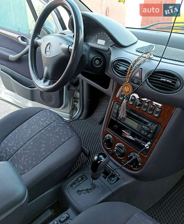 Хэтчбек Mercedes-Benz A-Class 2003 в Узине