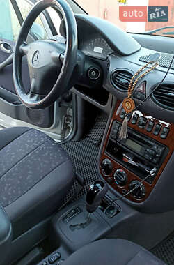 Хэтчбек Mercedes-Benz A-Class 2003 в 