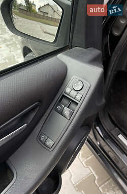 Хэтчбек Mercedes-Benz A-Class 2005 в 