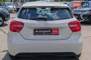 Хетчбек Mercedes-Benz A-Class 2013 в 