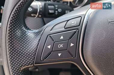 Хетчбек Mercedes-Benz A-Class 2013 в 