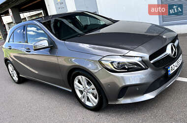 Хетчбек Mercedes-Benz A-Class 2017 в 