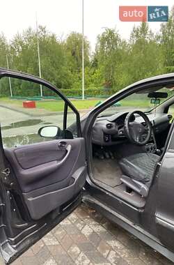 Хетчбек Mercedes-Benz A-Class 2001 в 