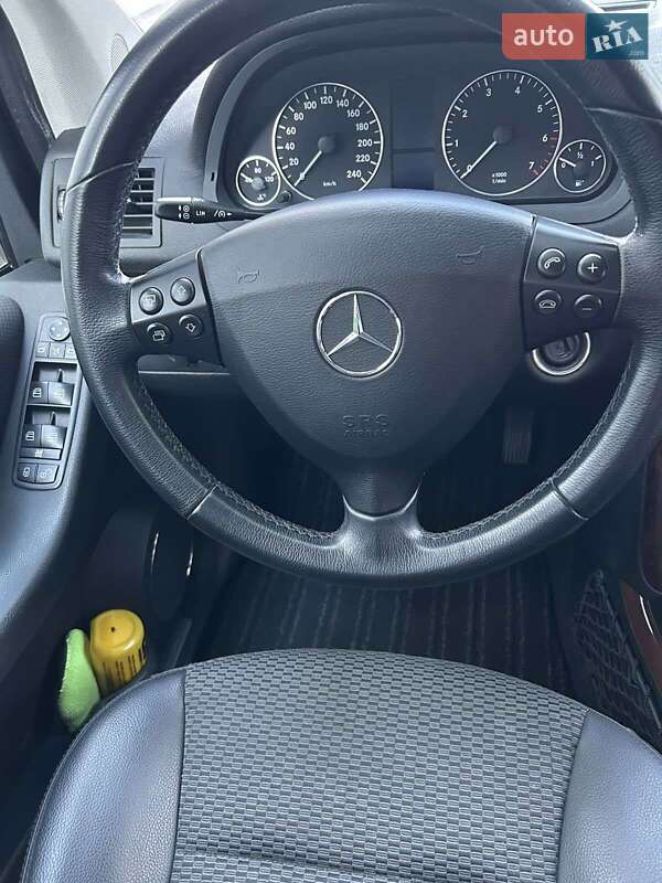 Хетчбек Mercedes-Benz A-Class 2011 в Вишневому