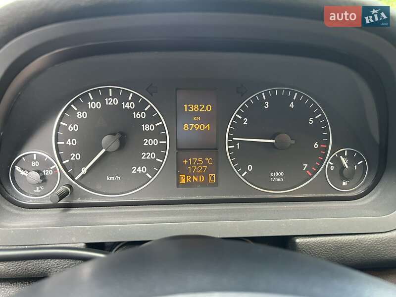 Хетчбек Mercedes-Benz A-Class 2011 в Вишневому
