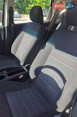 Хэтчбек Mercedes-Benz A-Class 2007 в 