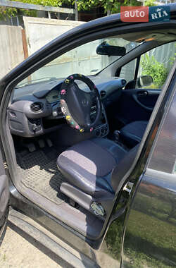 Хетчбек Mercedes-Benz A-Class 2001 в 